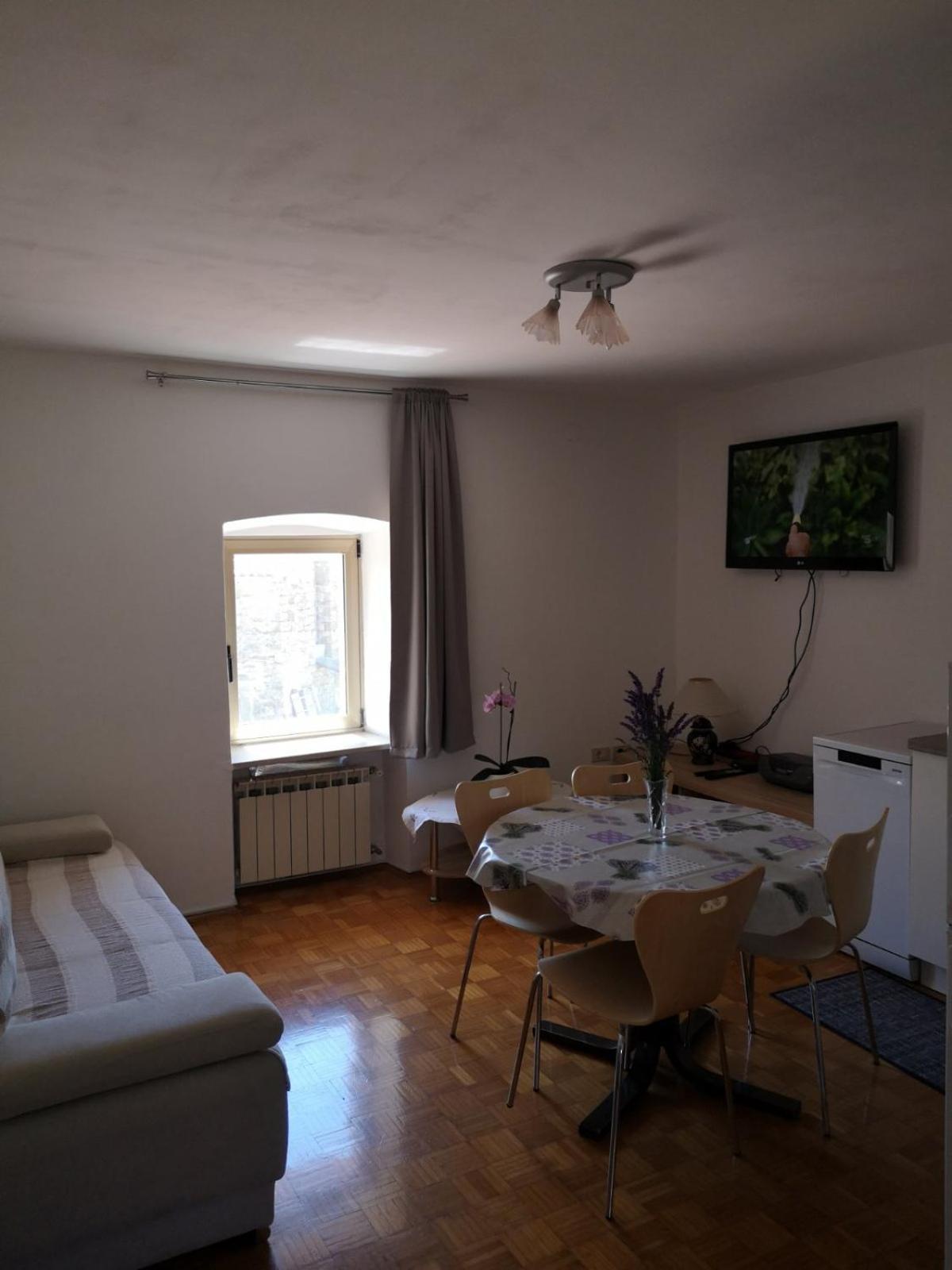 Apartma Ester Луция Экстерьер фото