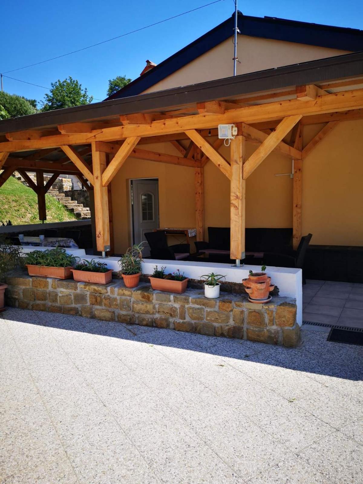 Apartma Ester Луция Экстерьер фото
